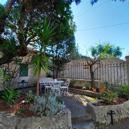Le Kilianna Apartment *